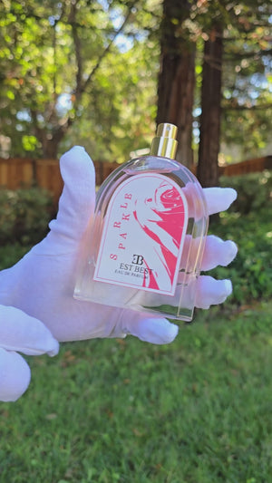 shows product close-up outdoors under natural light