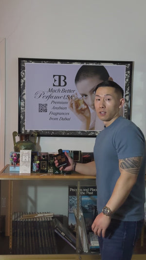 Influencer video presenting and speaking about AZUL perfume — ideal for ad or testimonial section.